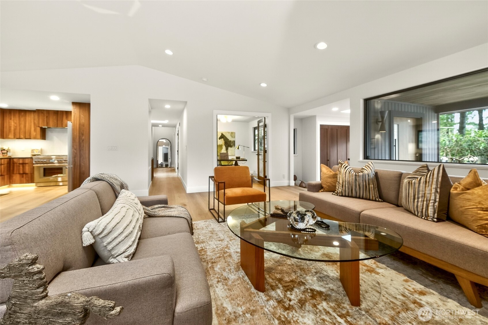 22016 Vine Road , Brier, WA 98036