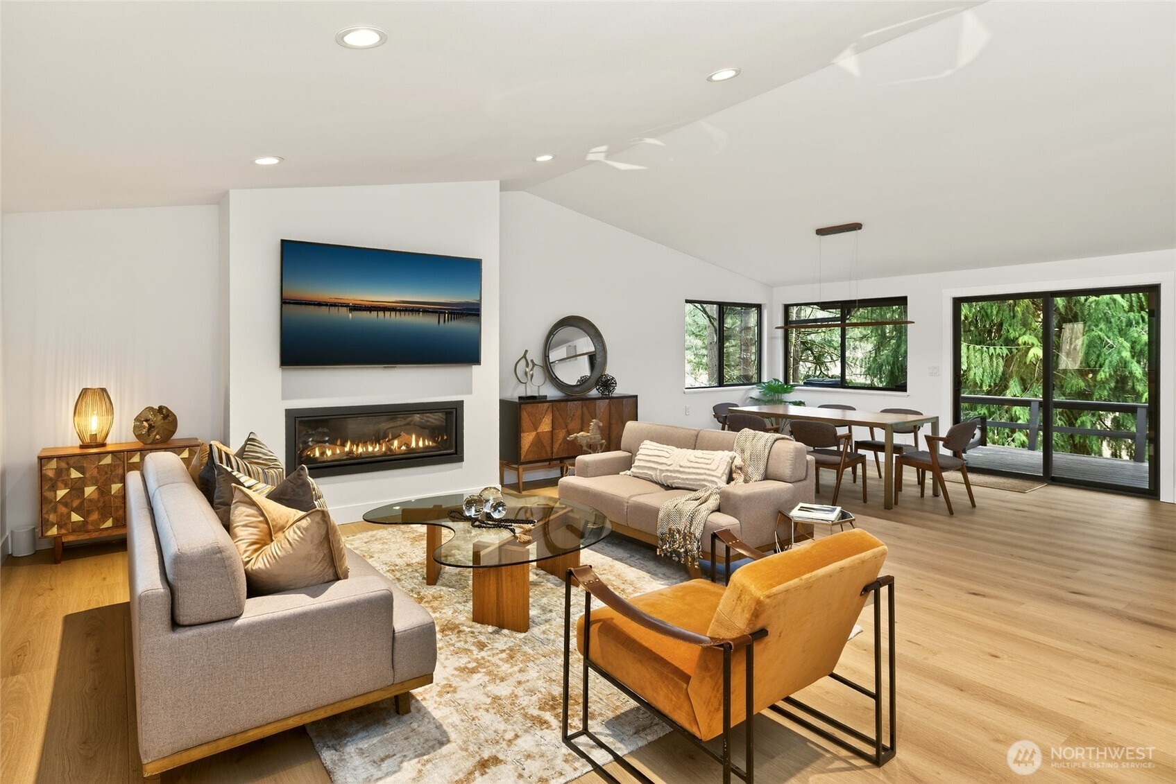 22016 Vine Road , Brier, WA 98036