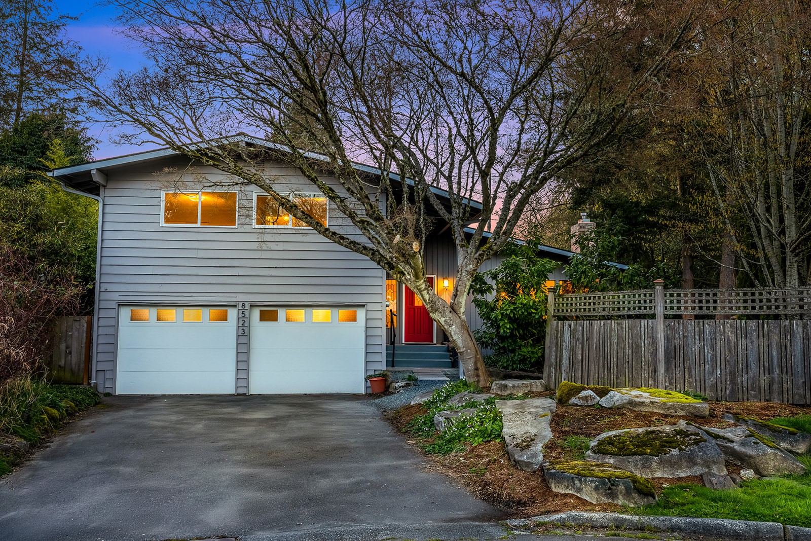 8523 224th Street SW, Edmonds, WA 98026