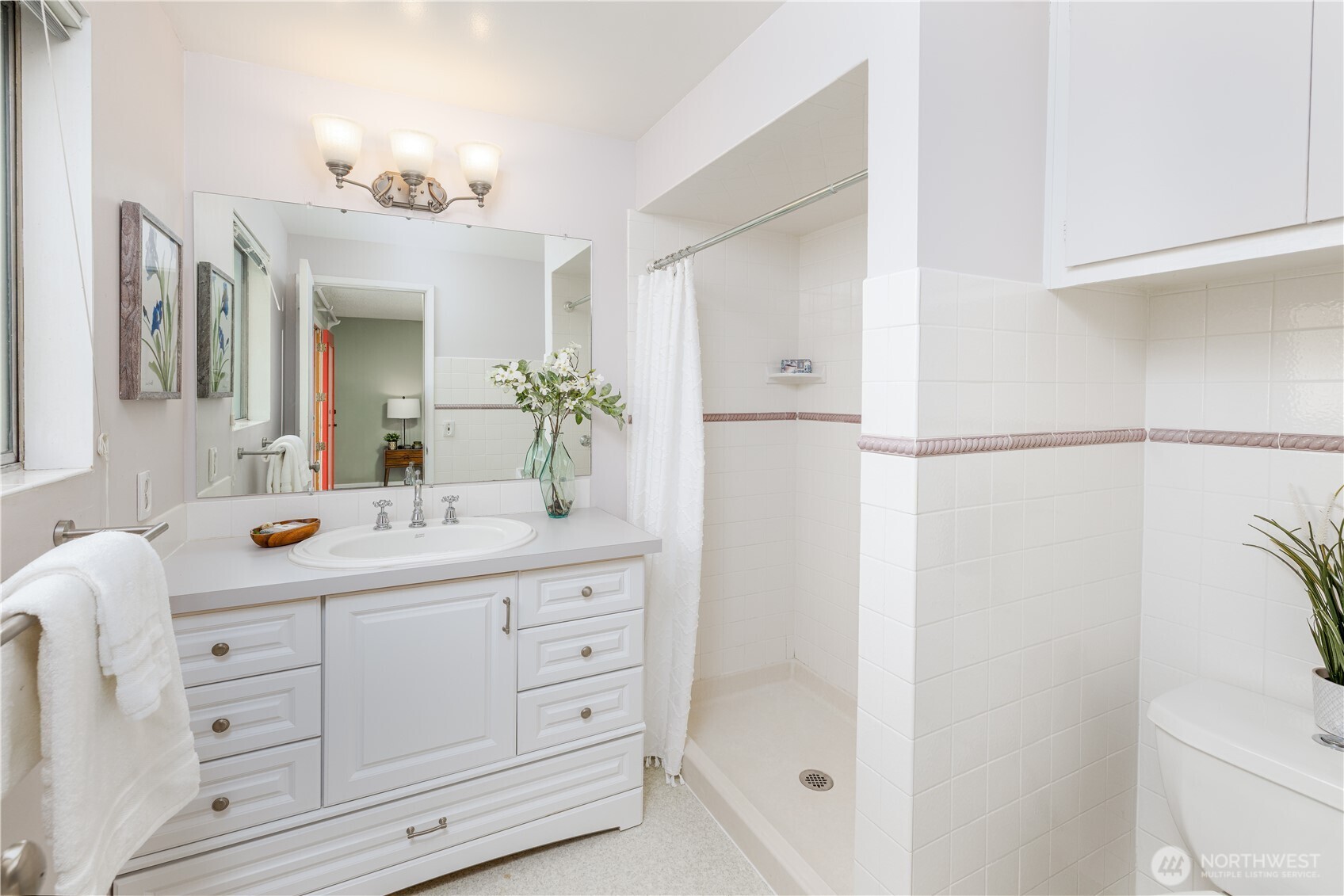 8523 224th Street SW, Edmonds, WA 98026