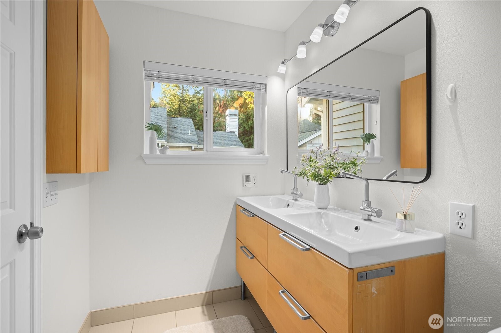 18003 NE 93rd Court #3, Redmond, WA 98052