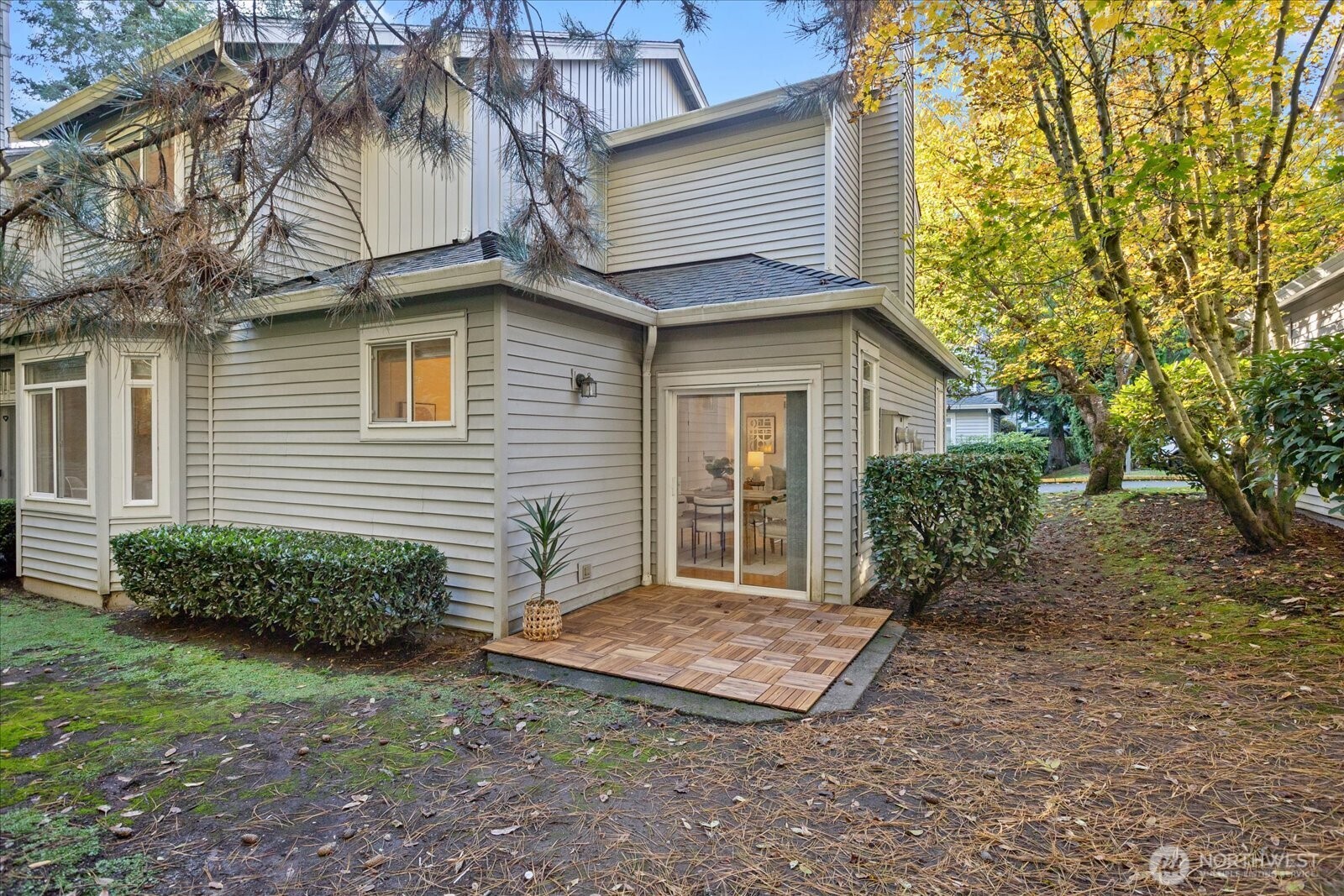 18003 NE 93rd Court #3, Redmond, WA 98052