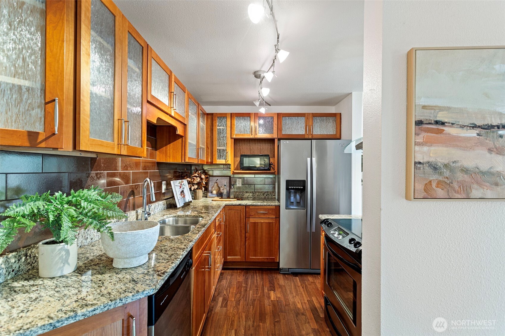 11054 NE 33rd Place #B7, Bellevue, WA 98004