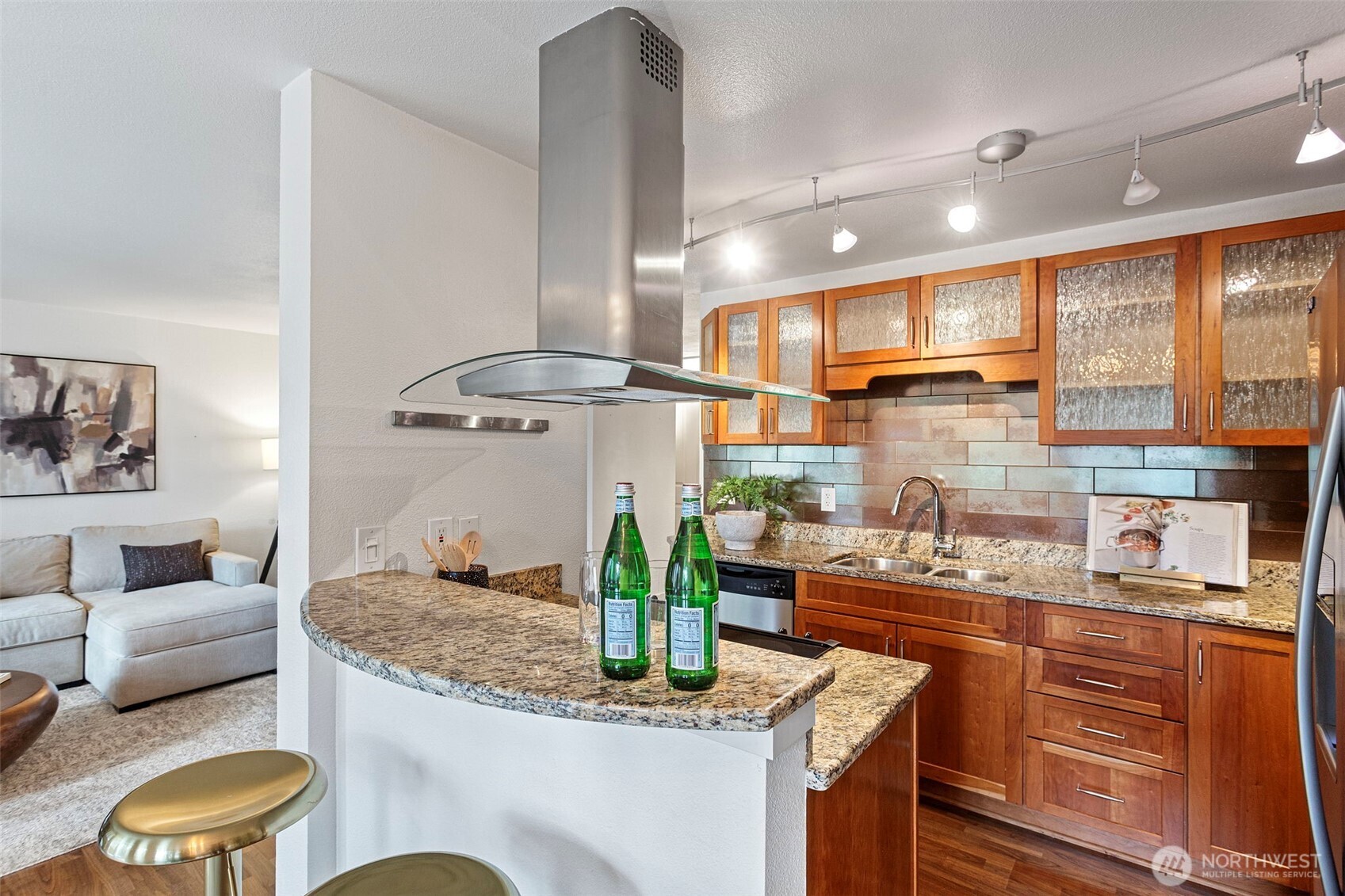 11054 NE 33rd Place #B7, Bellevue, WA 98004