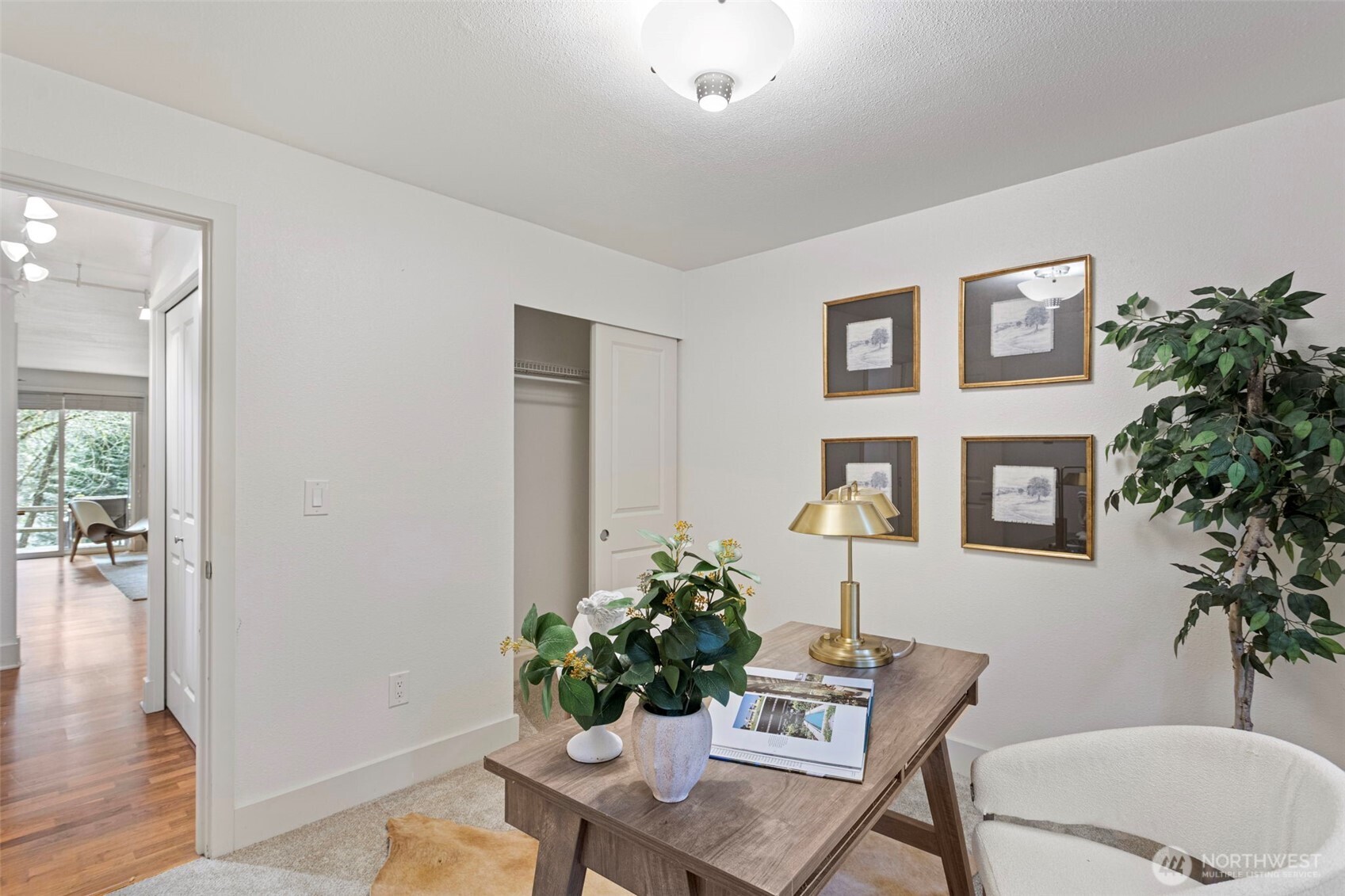 11054 NE 33rd Place #B7, Bellevue, WA 98004