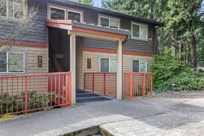 11054 NE 33rd Place #B7, Bellevue, WA 98004 - Photo 2
