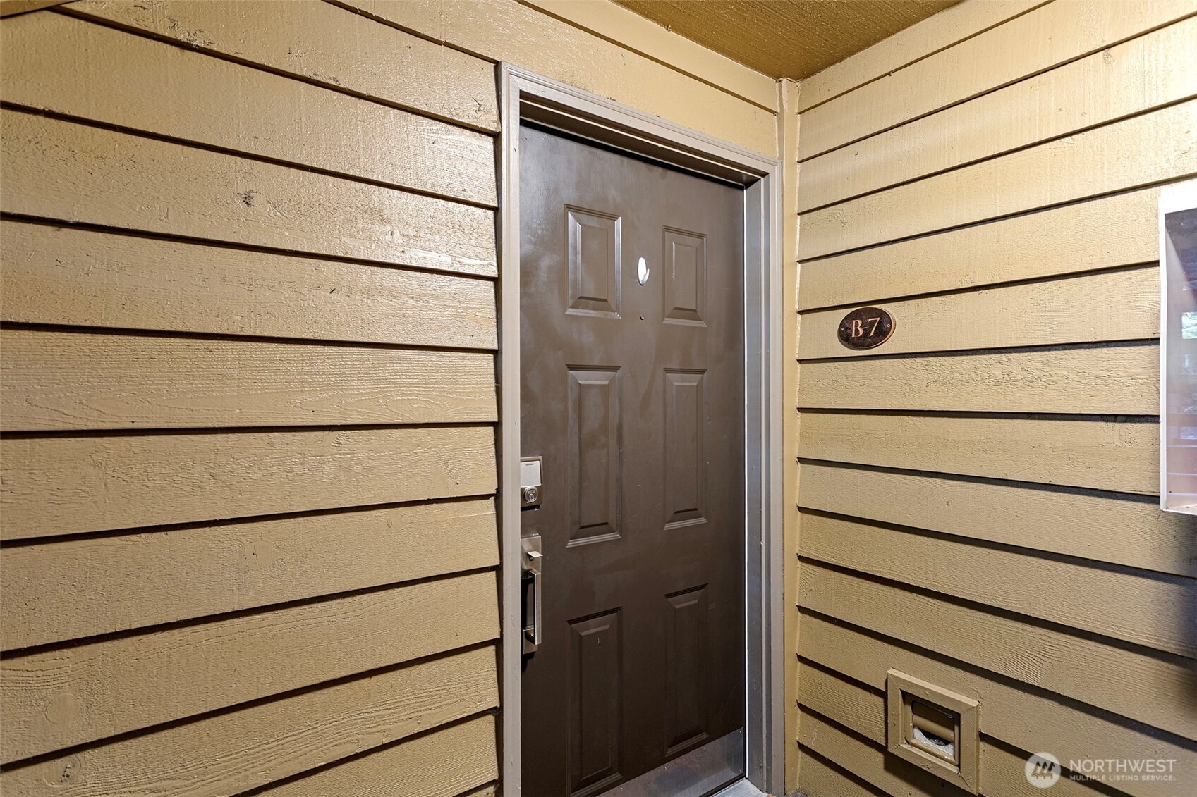 11054 NE 33rd Place #B7, Bellevue, WA 98004