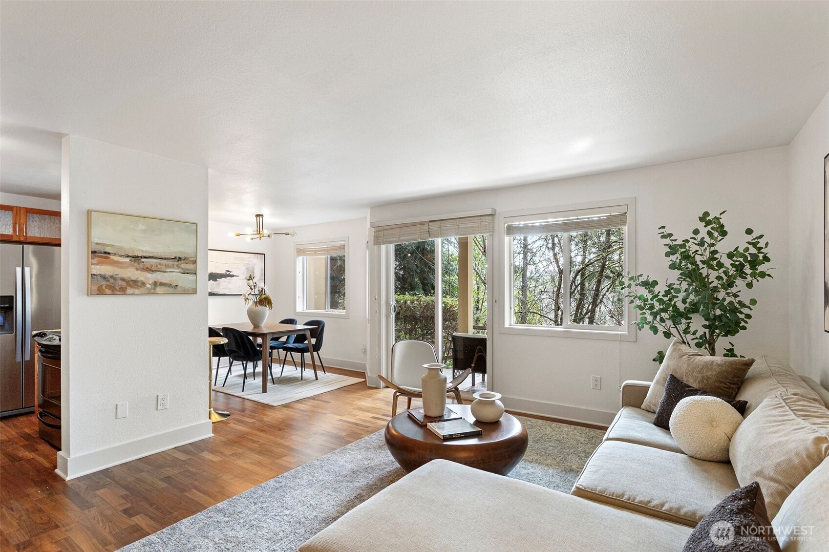 11054 NE 33rd Place #B7, Bellevue, WA 98004