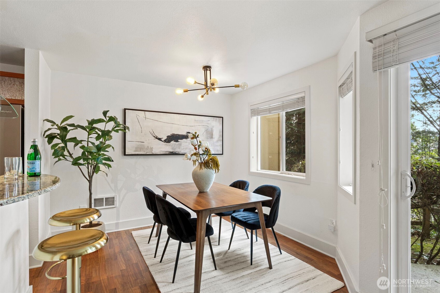 11054 NE 33rd Place #B7, Bellevue, WA 98004