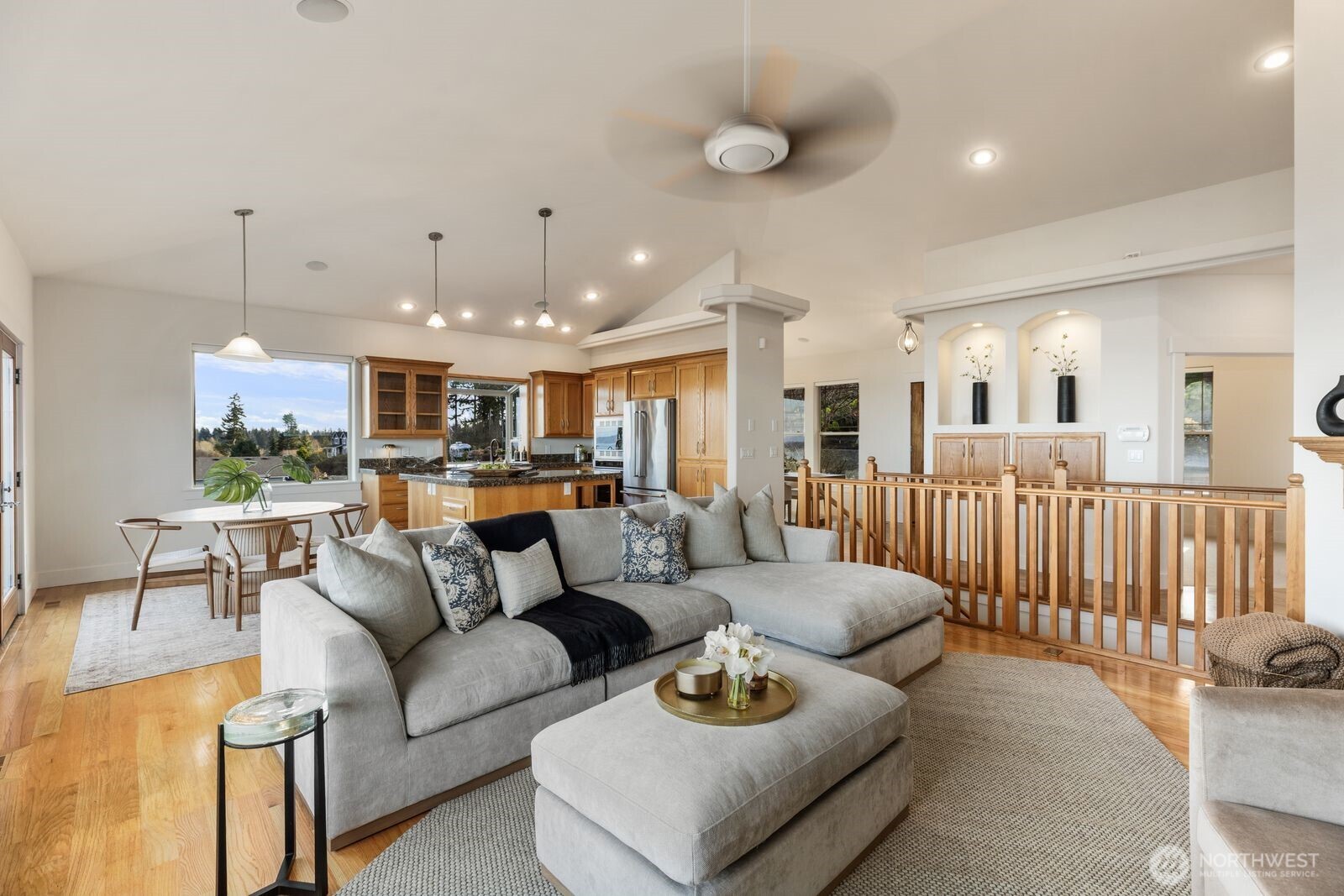 1021 Lightning Way , Camano Island, WA 98282