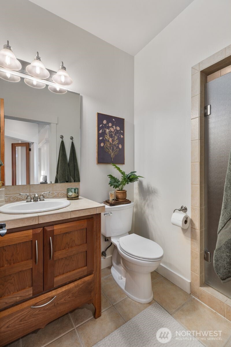 1021 Lightning Way , Camano Island, WA 98282