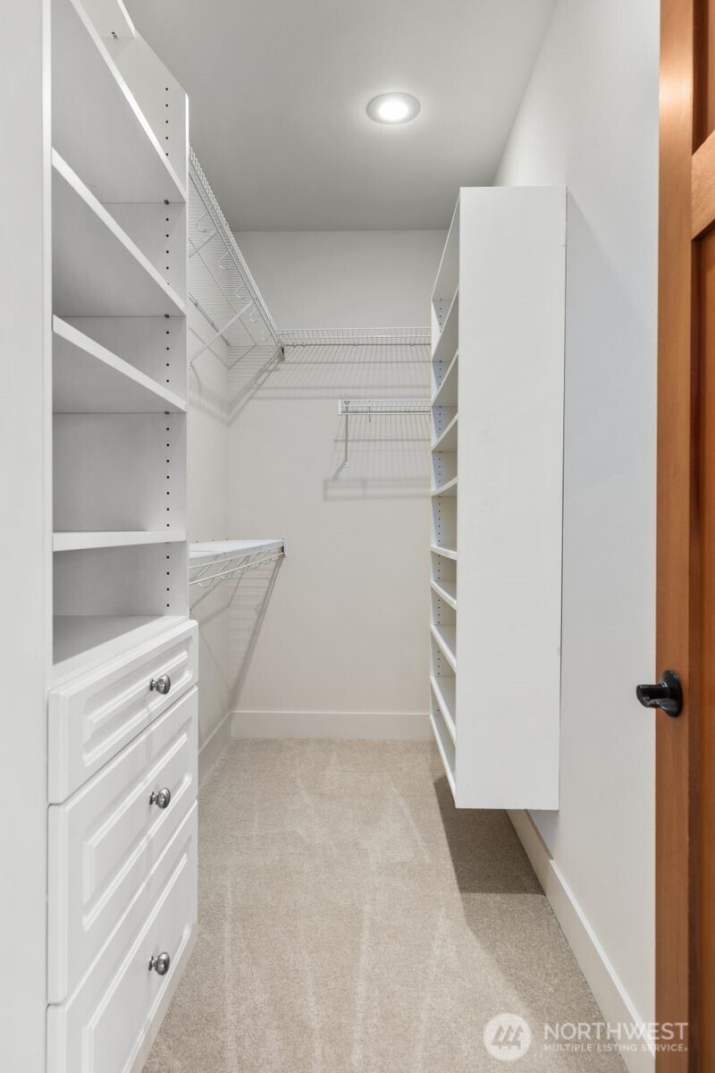 1021 Lightning Way , Camano Island, WA 98282