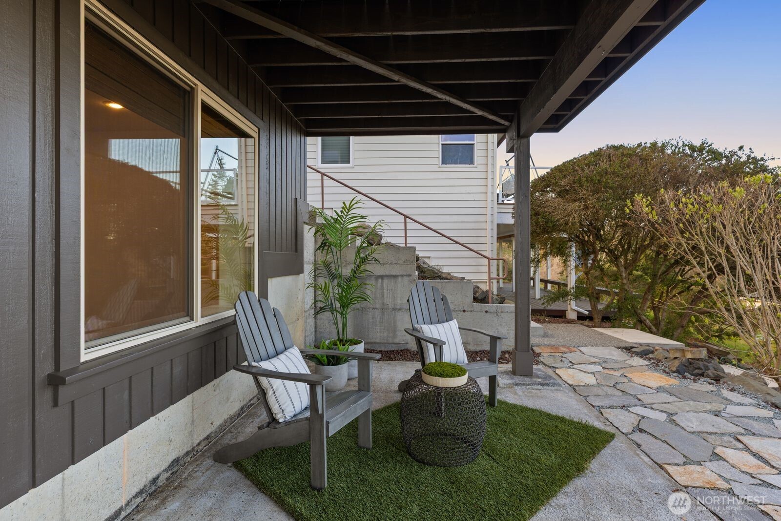 1021 Lightning Way , Camano Island, WA 98282