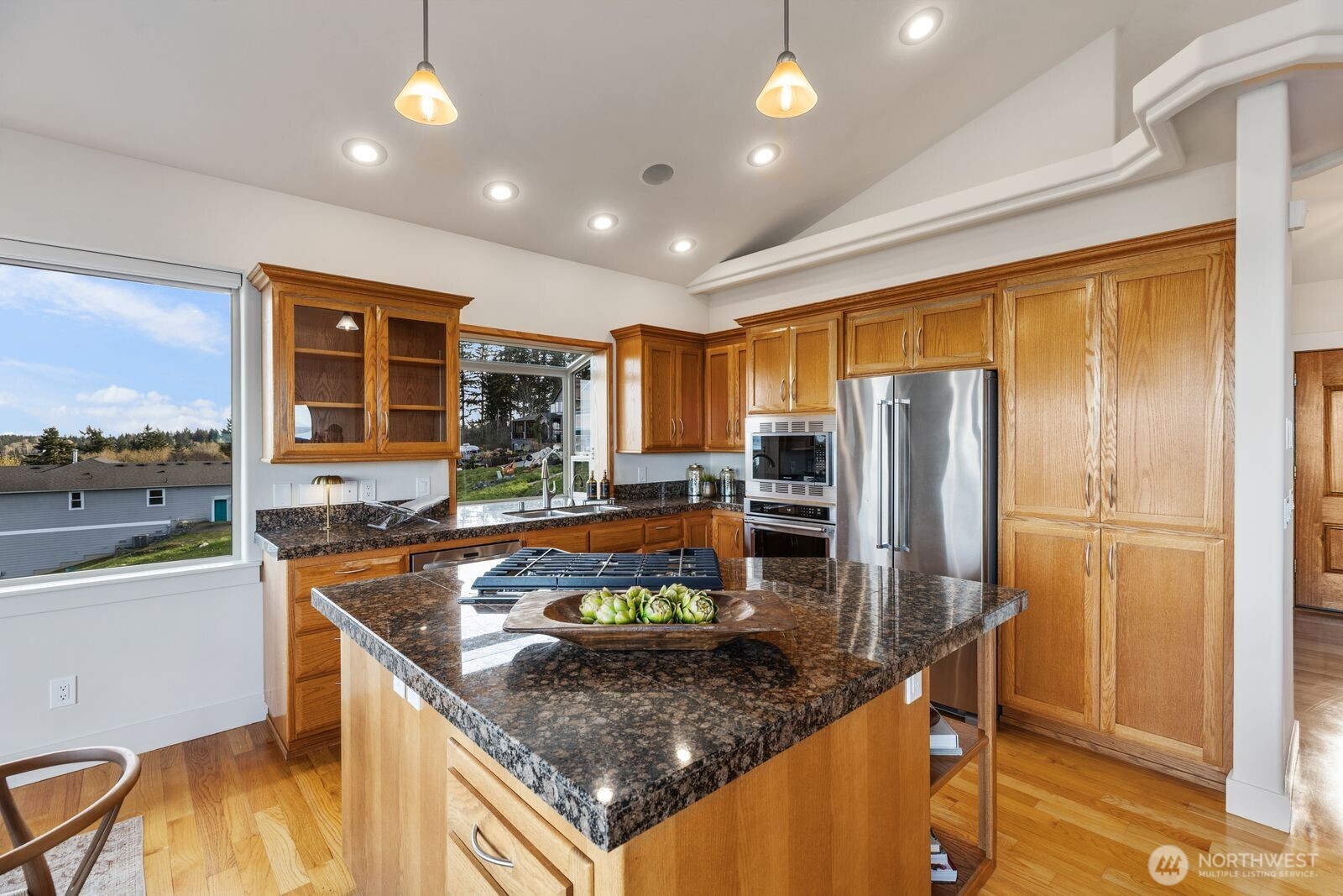 1021 Lightning Way , Camano Island, WA 98282