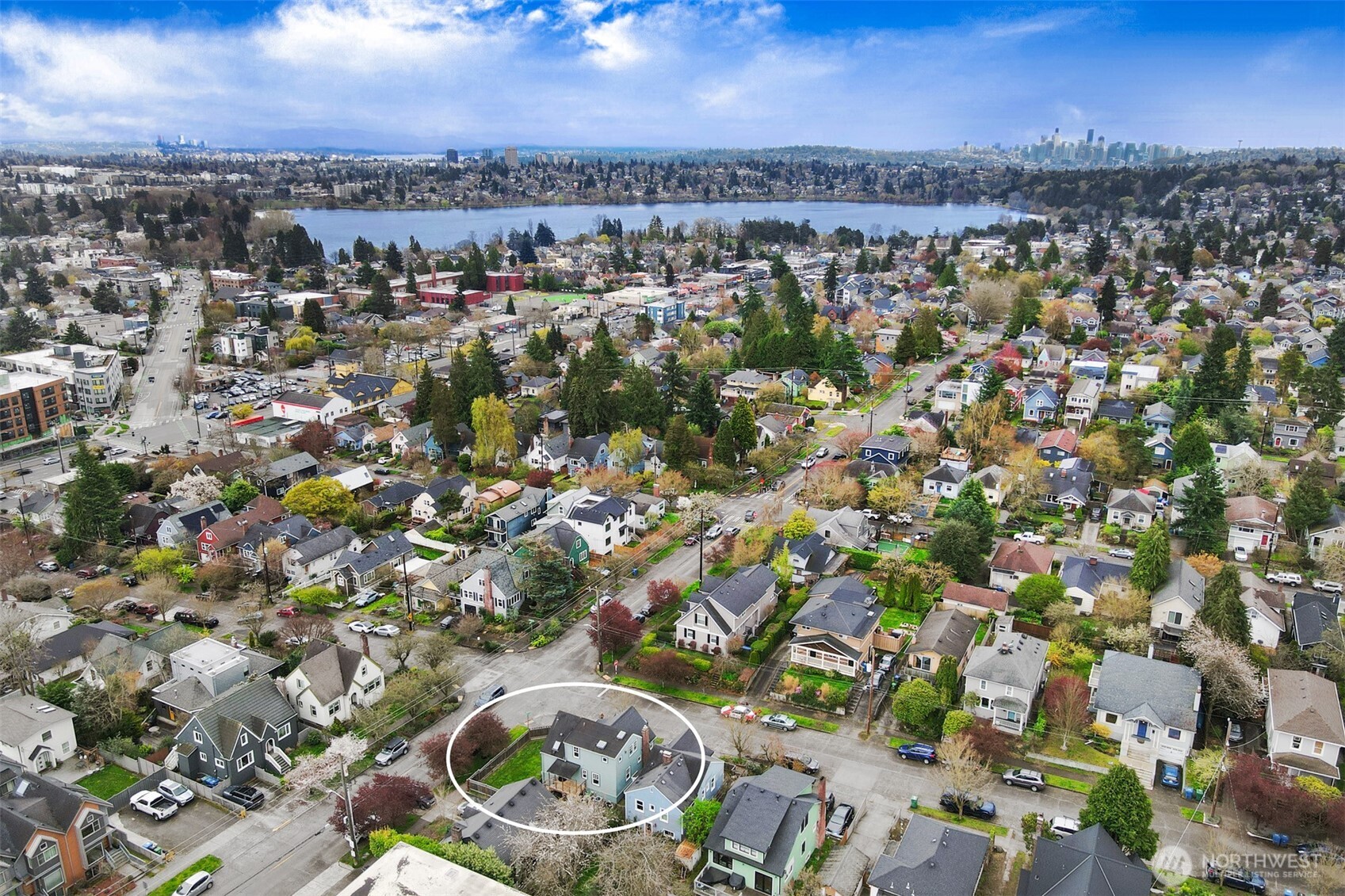 8401 Linden Avenue N, Seattle, WA 98103