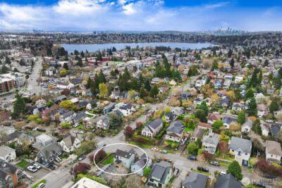 8401 Linden Avenue N, Seattle, WA 98103 - Photo 34