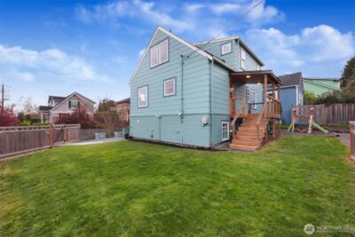 8401 Linden Avenue N, Seattle, WA 98103 - Photo 36