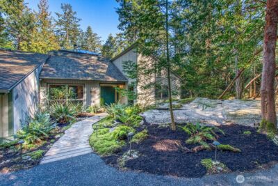 569 Island Drive , Friday Harbor, WA 98250