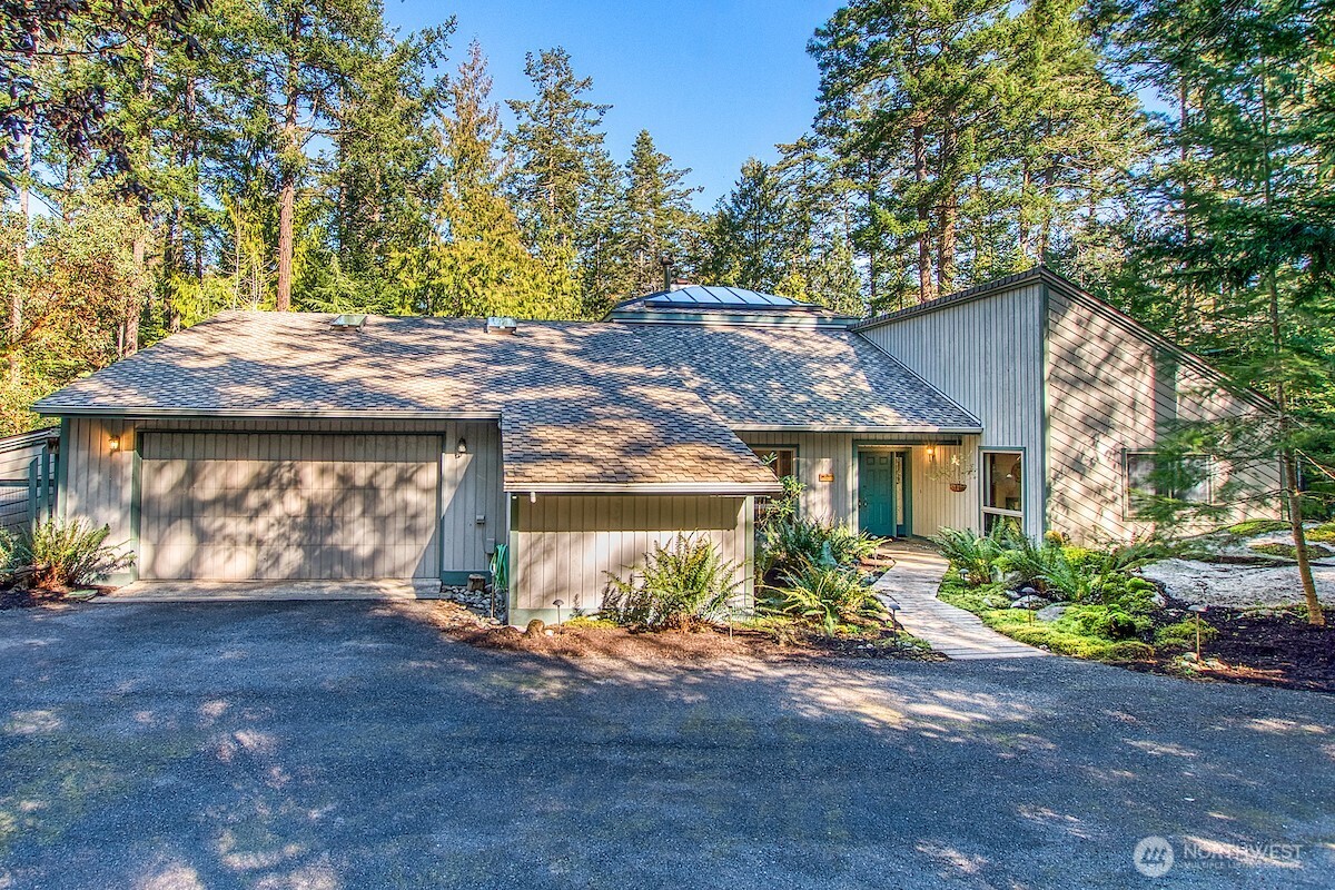 569 Island Drive , Friday Harbor, WA 98250