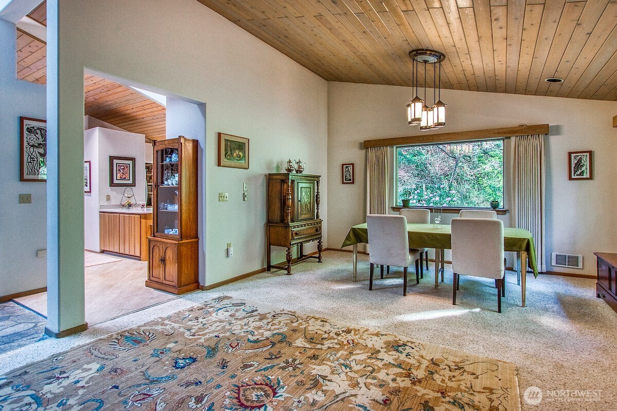 569 Island Drive , Friday Harbor, WA 98250