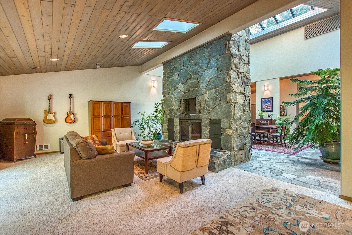 569 Island Drive , Friday Harbor, WA 98250