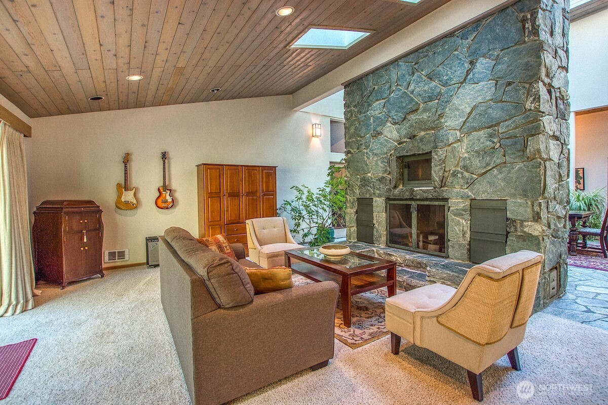 569 Island Drive , Friday Harbor, WA 98250