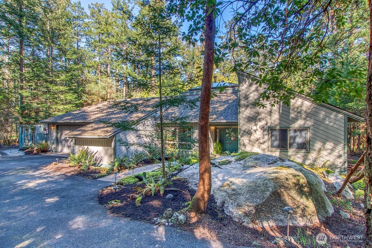 569 Island Drive , Friday Harbor, WA 98250