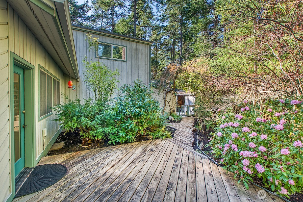 569 Island Drive , Friday Harbor, WA 98250