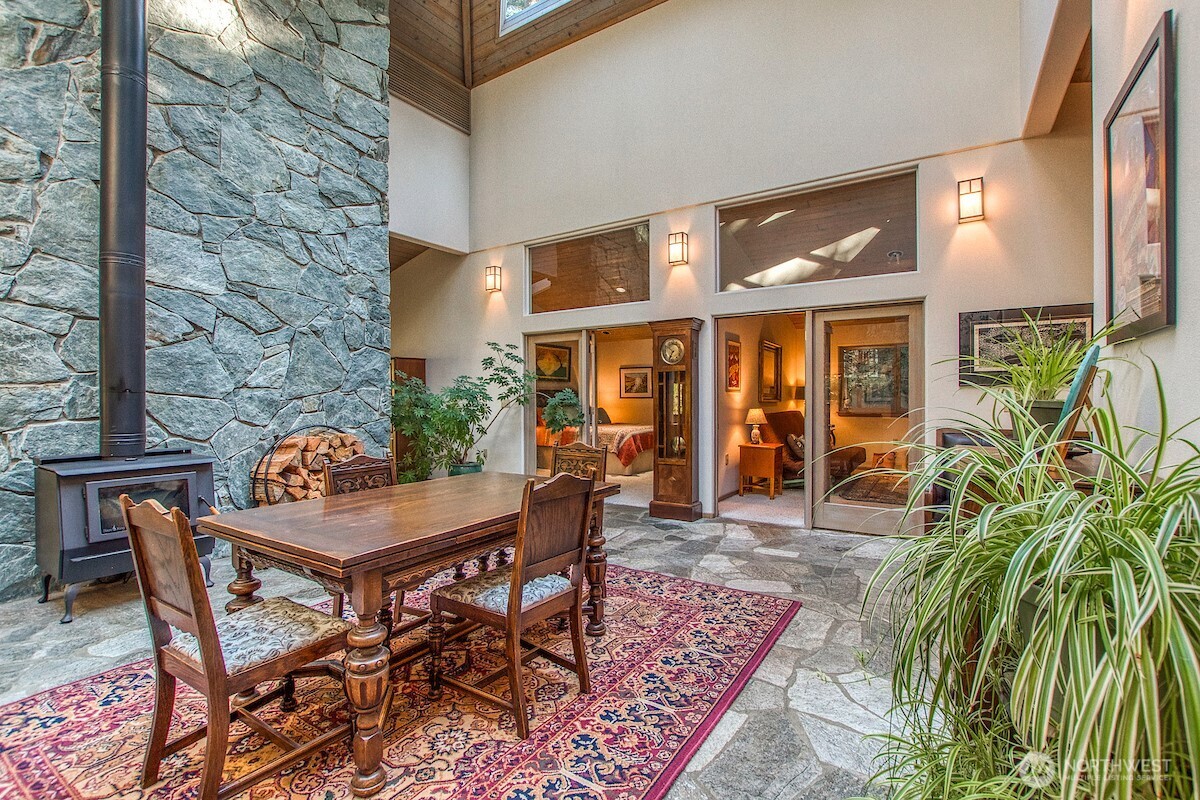 569 Island Drive , Friday Harbor, WA 98250