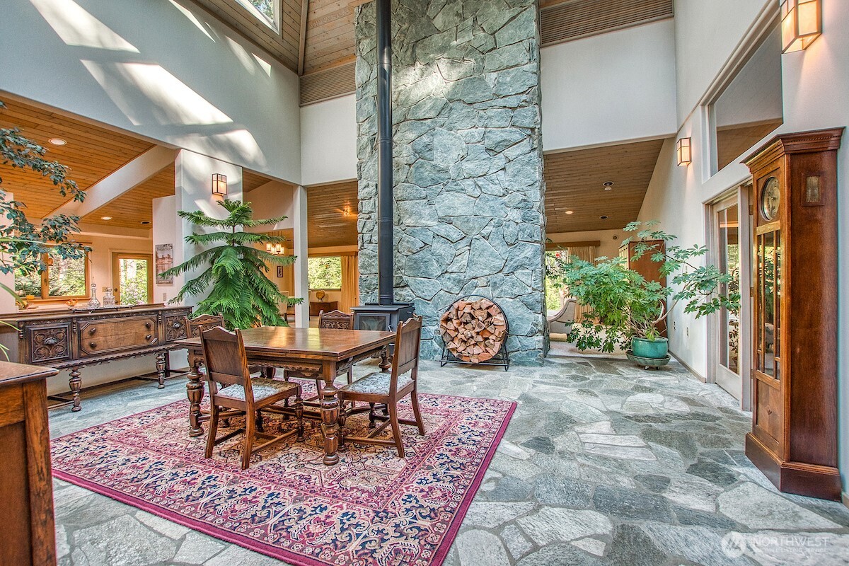 569 Island Drive , Friday Harbor, WA 98250