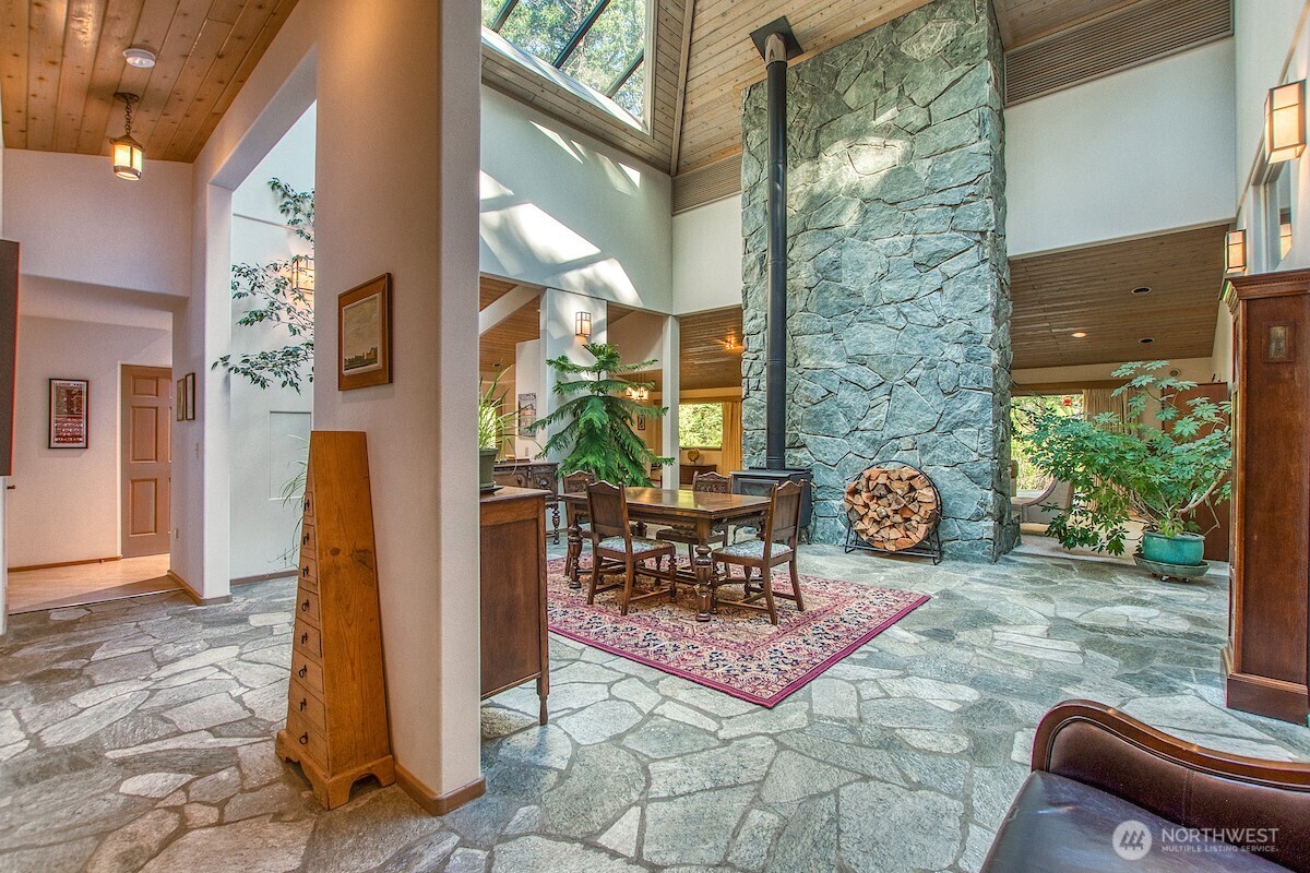 569 Island Drive , Friday Harbor, WA 98250