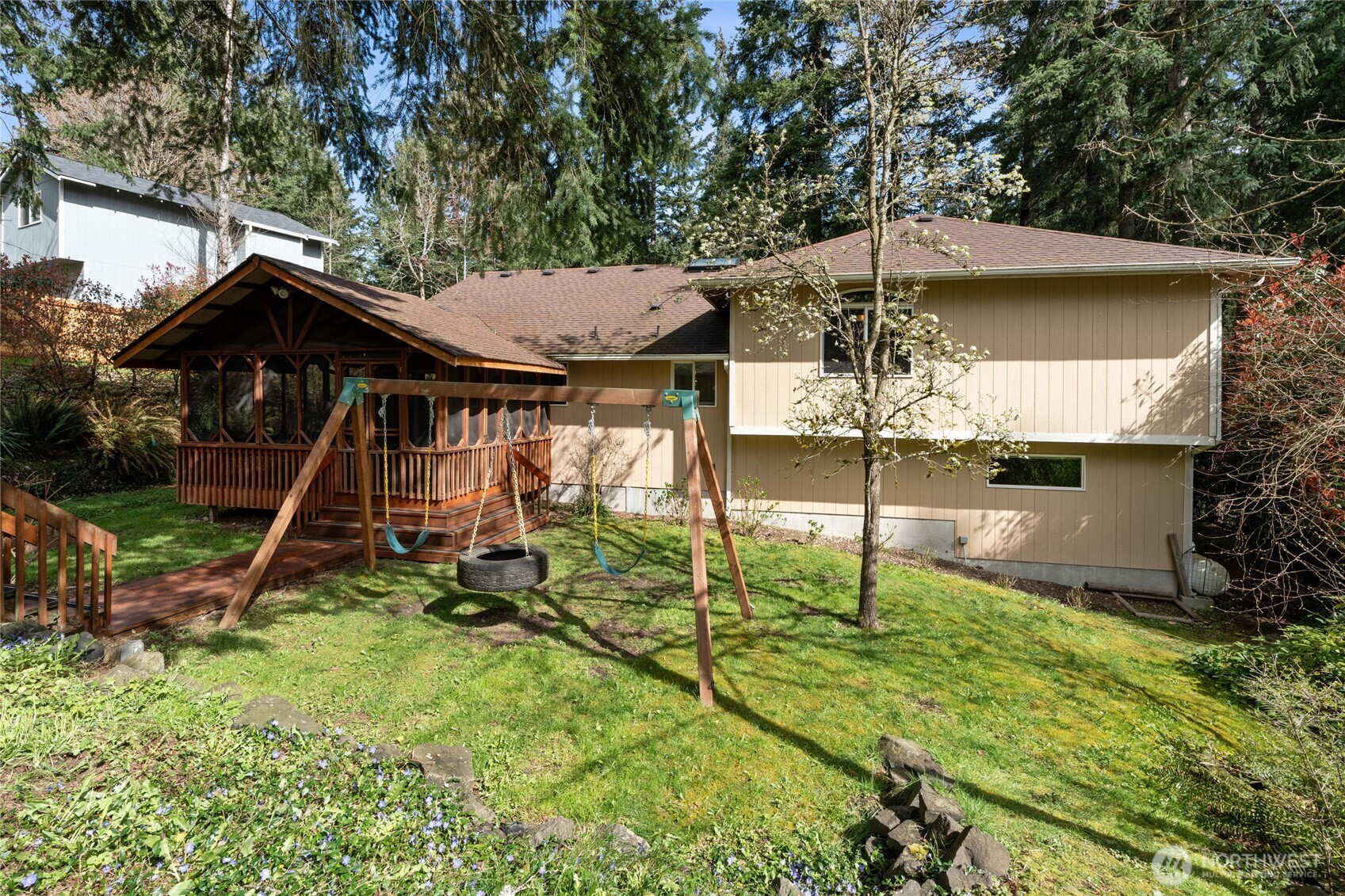 22433 Vale Court SE, Yelm, WA 98597