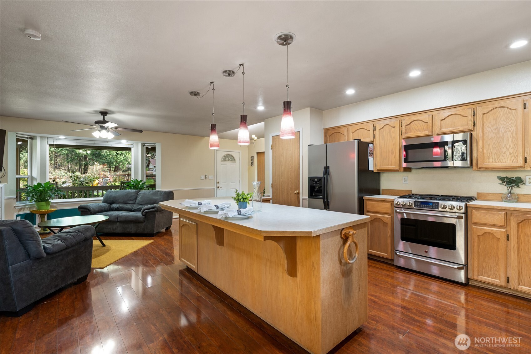 22433 Vale Court SE, Yelm, WA 98597