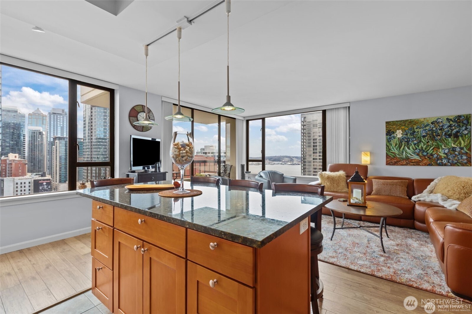 2201 3rd Avenue #2301, Seattle, WA 98121