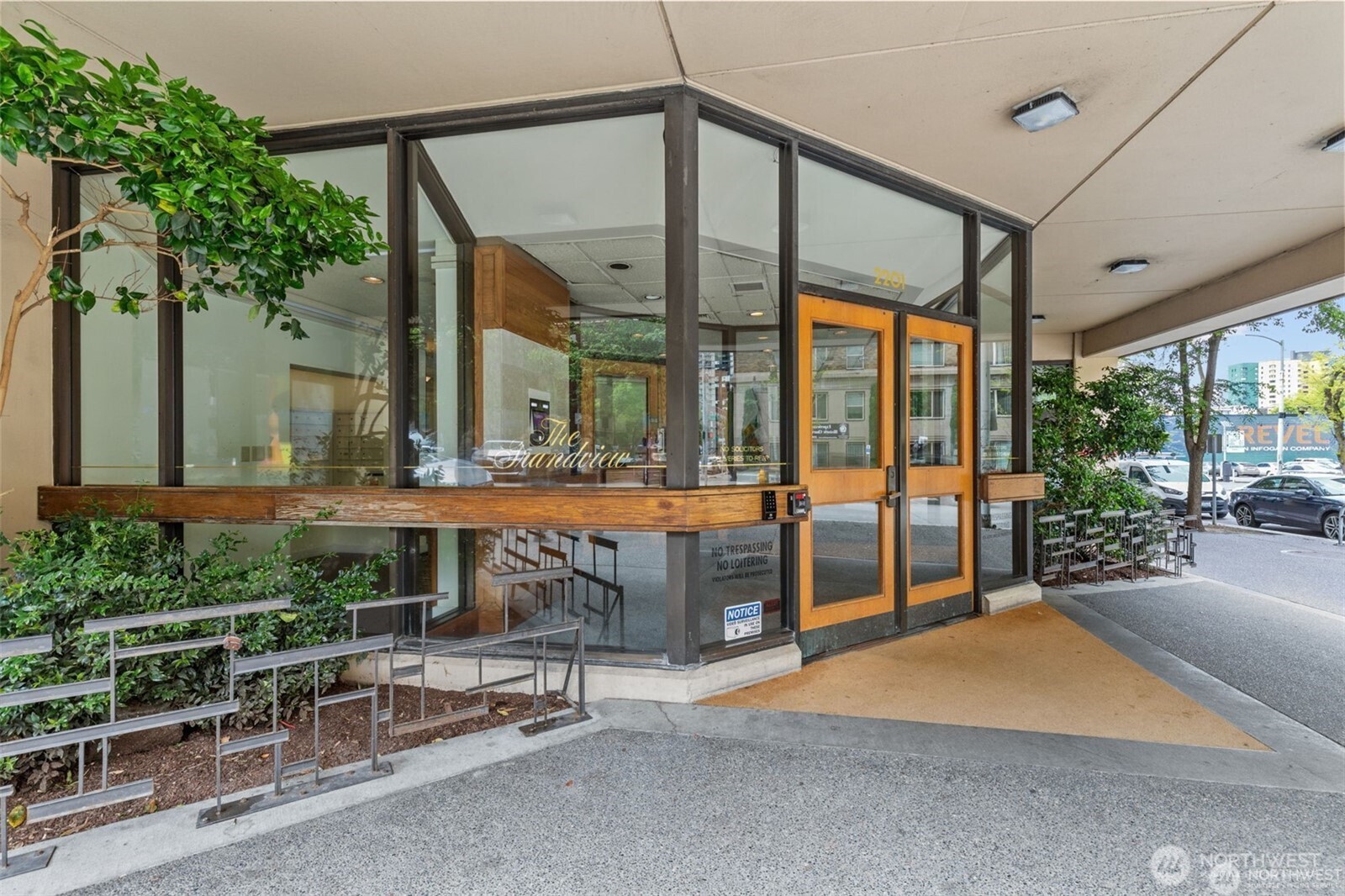 2201 3rd Avenue #2301, Seattle, WA 98121