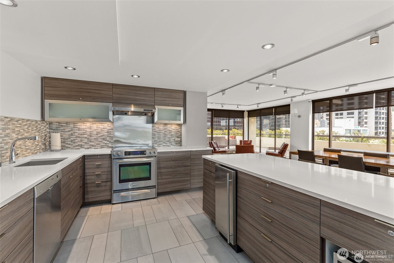 2201 3rd Avenue #2301, Seattle, WA 98121