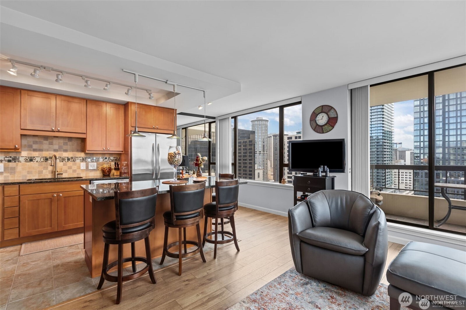 2201 3rd Avenue #2301, Seattle, WA 98121