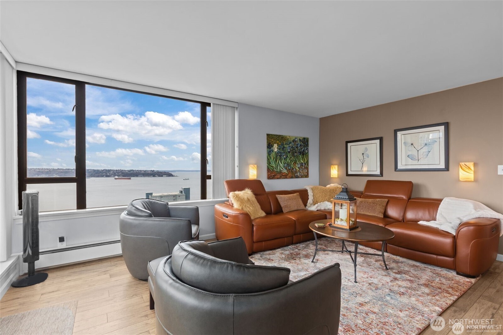 2201 3rd Avenue #2301, Seattle, WA 98121