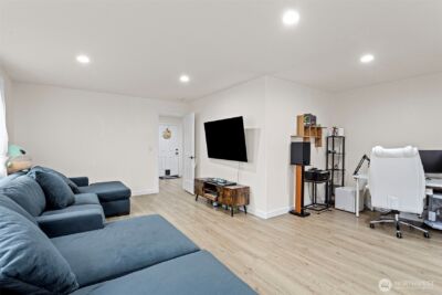 10615 2nd Place SW, Seattle, WA 98146 - Photo 4