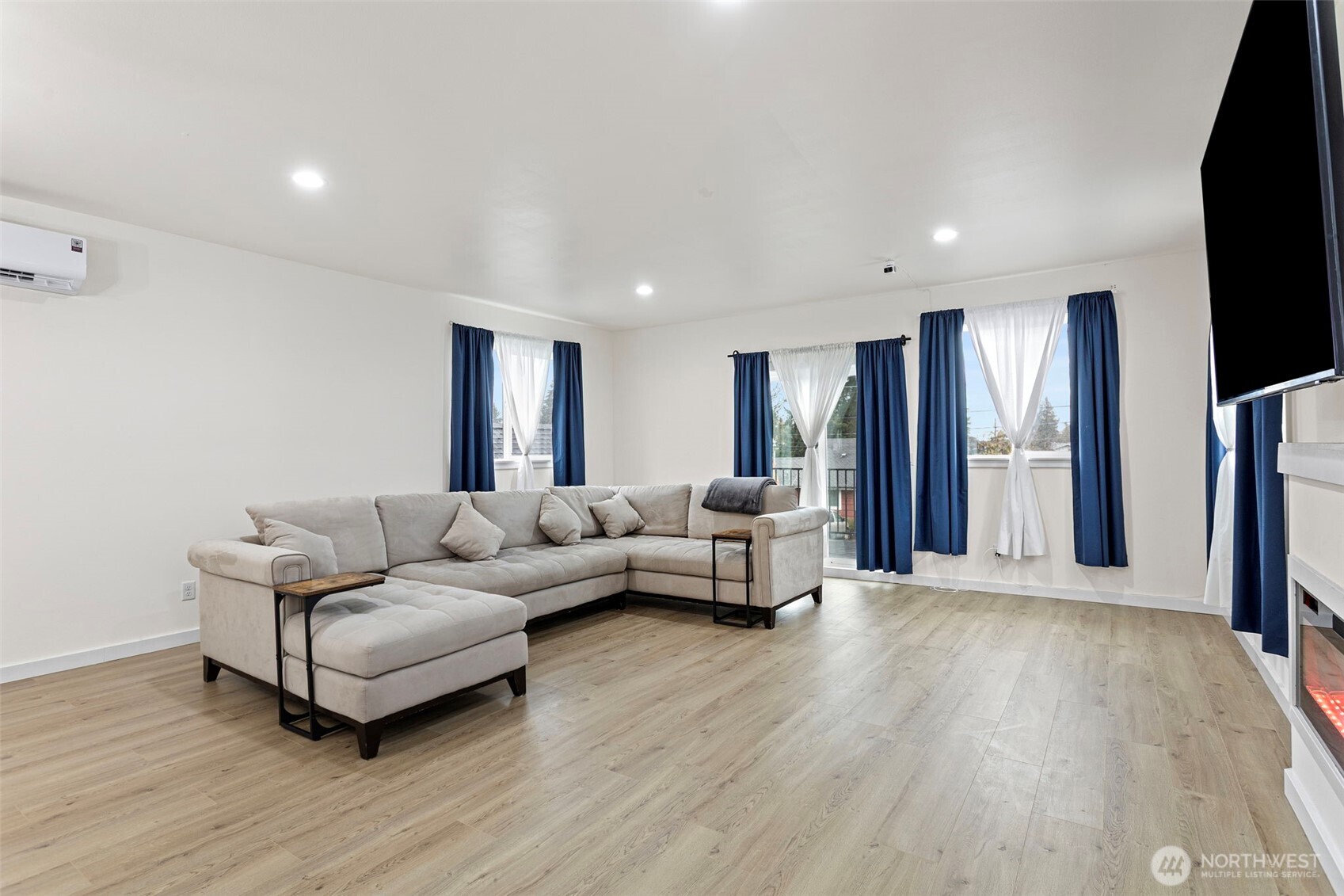 10615 2nd Place SW, Seattle, WA 98146