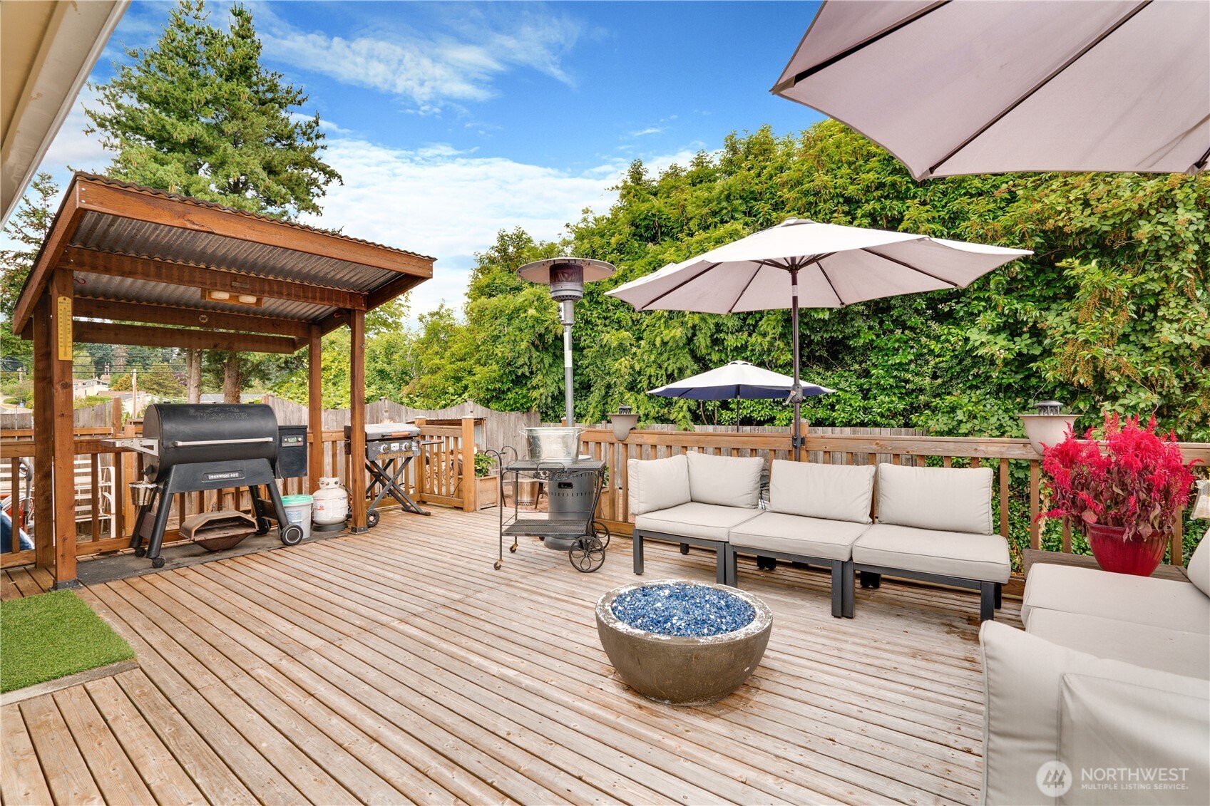 8603 Woodland Avenue E, Puyallup, WA 98371