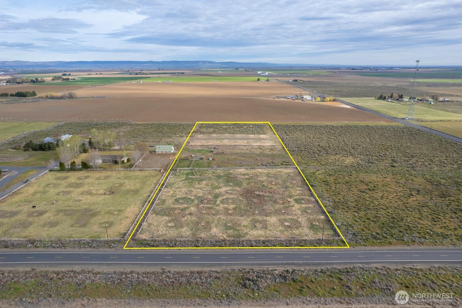 5200 NW N Frontage Road W, Ephrata, WA 98823