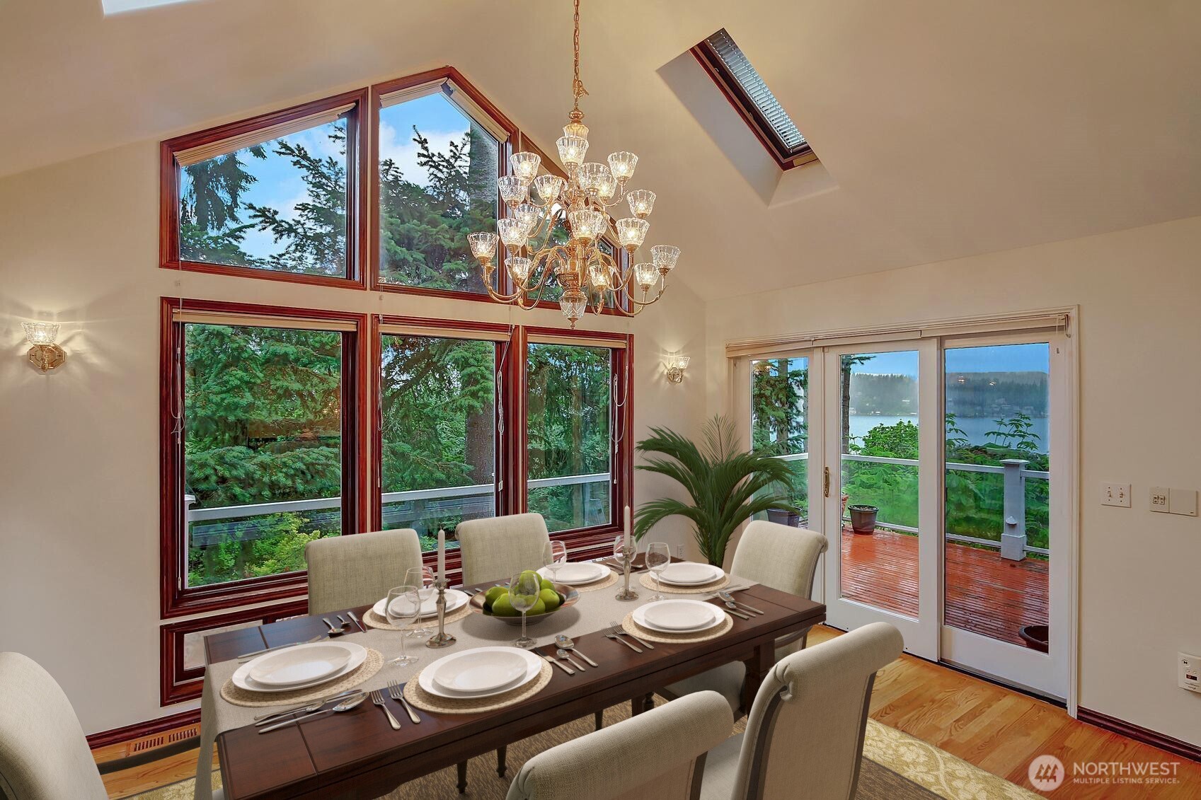 2668 E Lake Sammamish Parkway NE, Sammamish, WA 98074