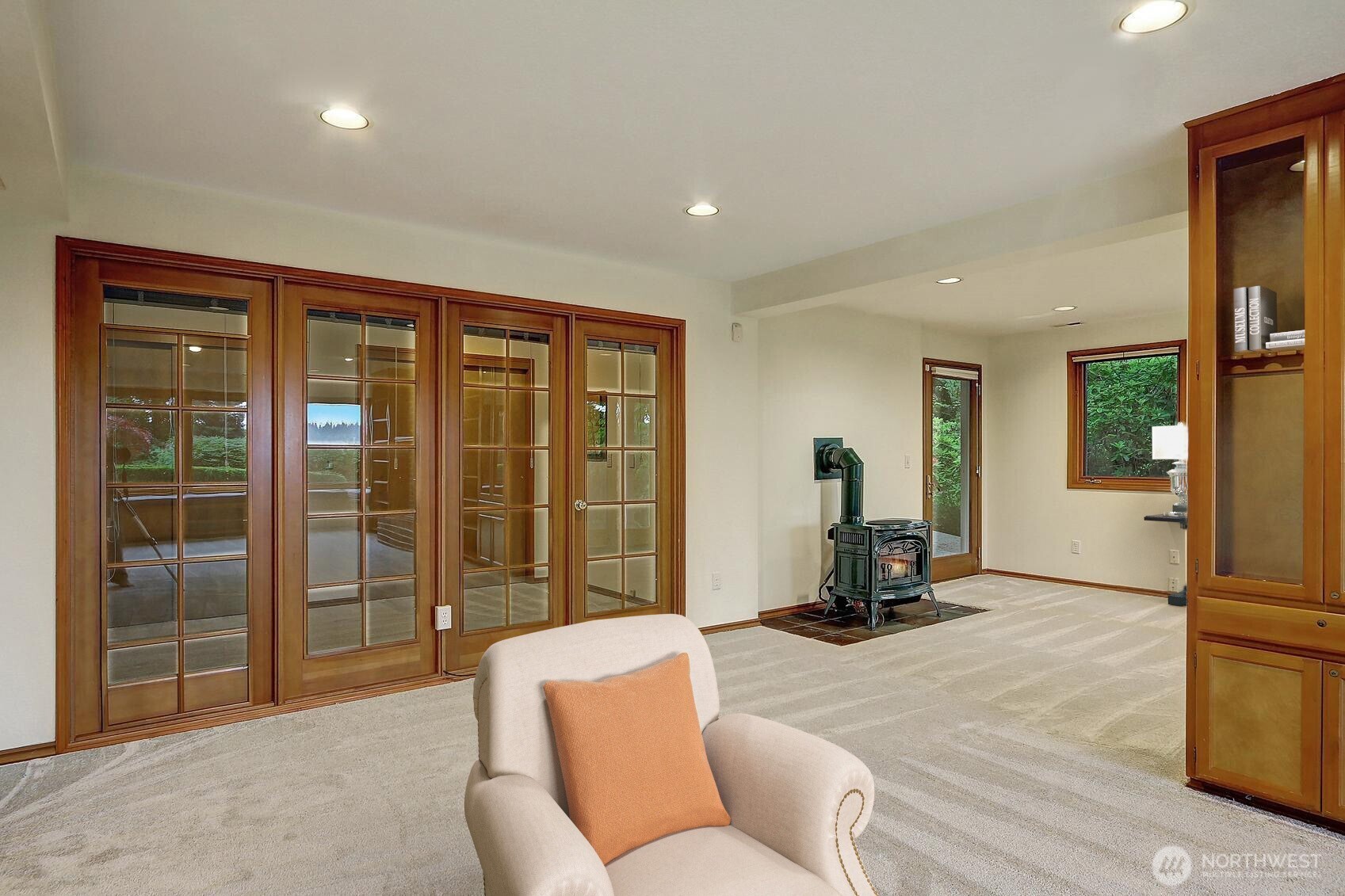 2668 E Lake Sammamish Parkway NE, Sammamish, WA 98074