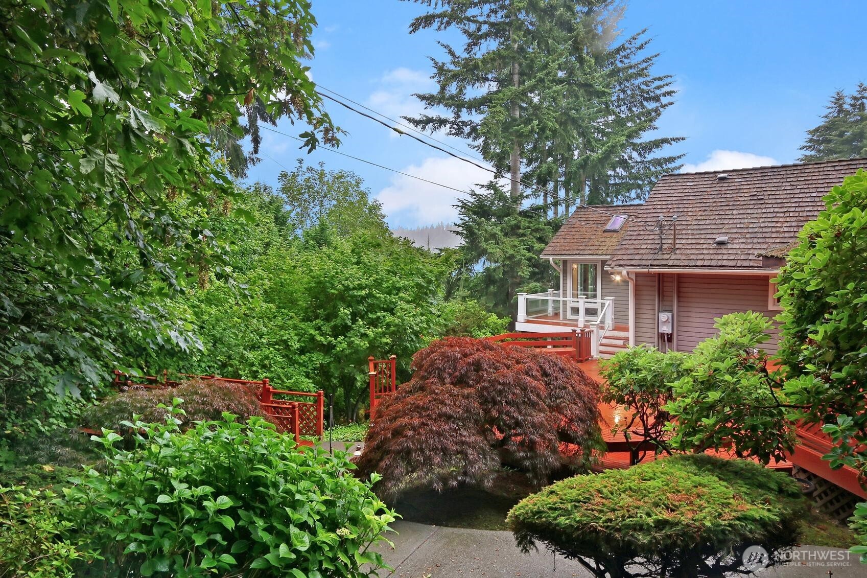 2668 E Lake Sammamish Parkway NE, Sammamish, WA 98074