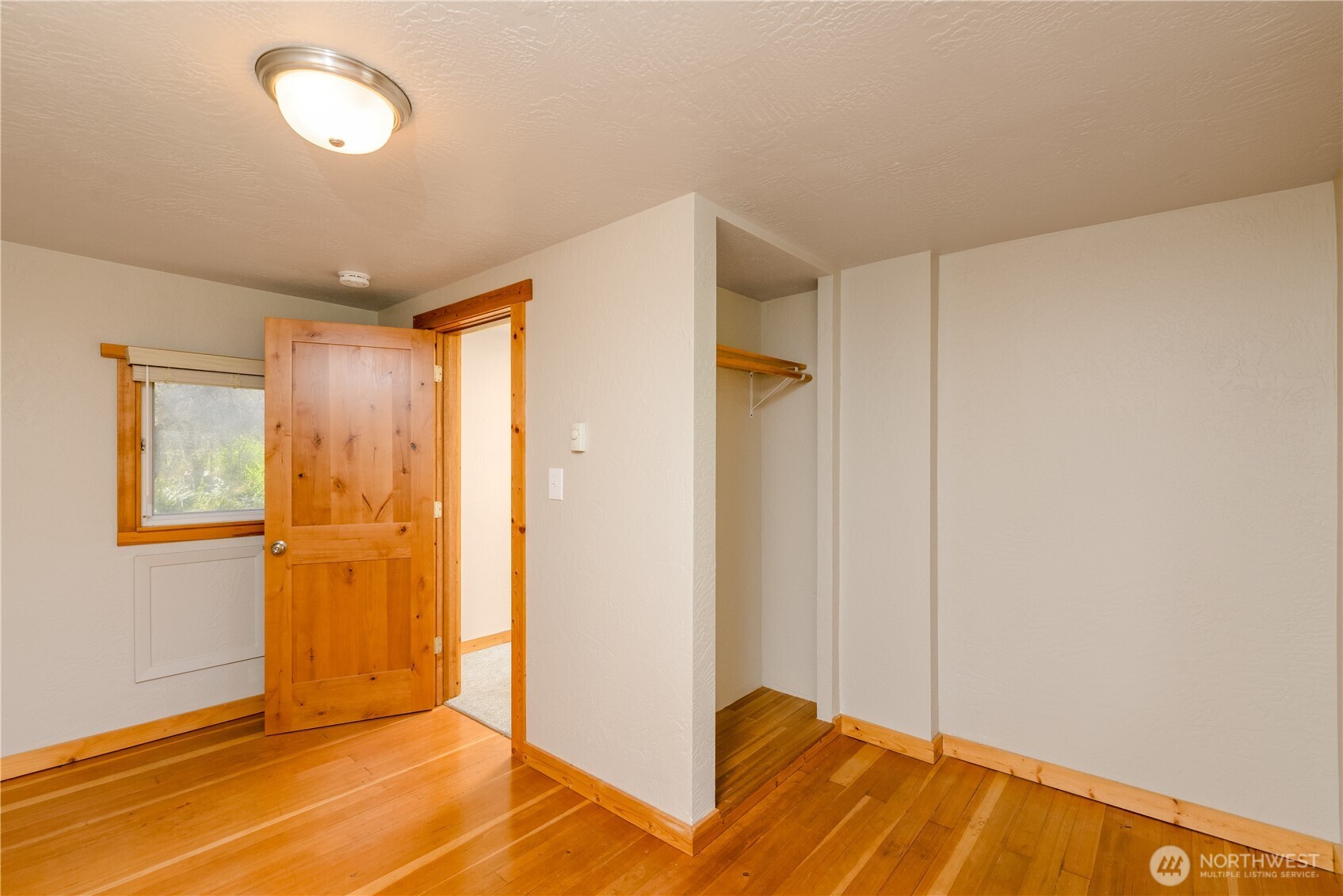 903 S Valley Street , Port Angeles, WA 98362