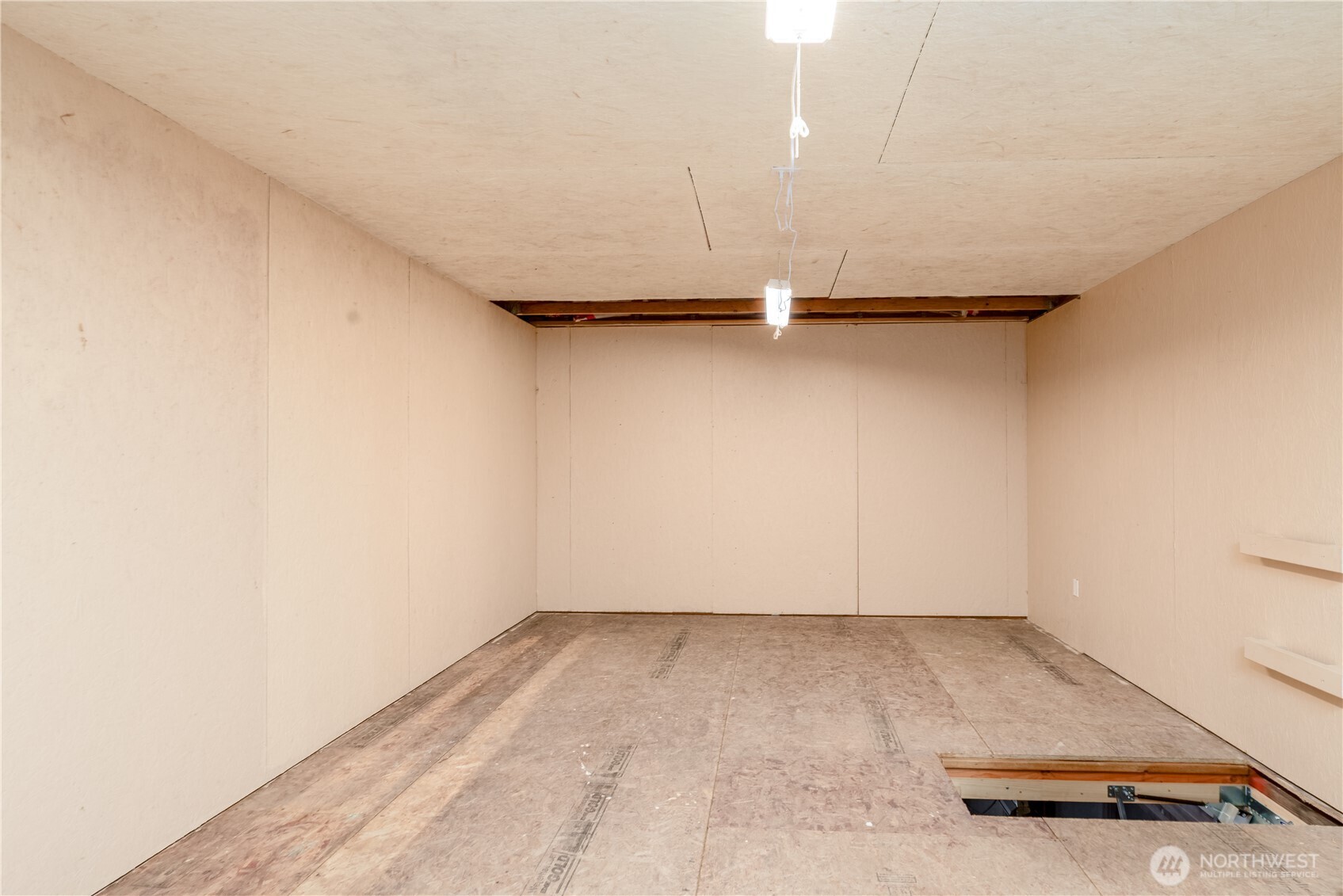 903 S Valley Street , Port Angeles, WA 98362