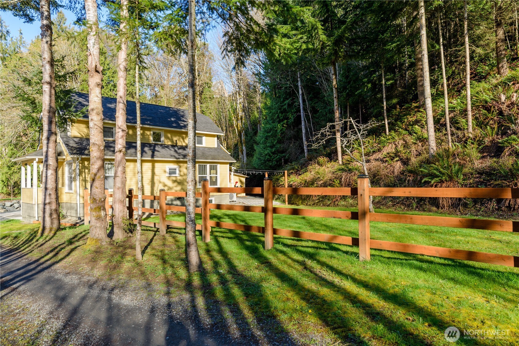 903 S Valley Street , Port Angeles, WA 98362