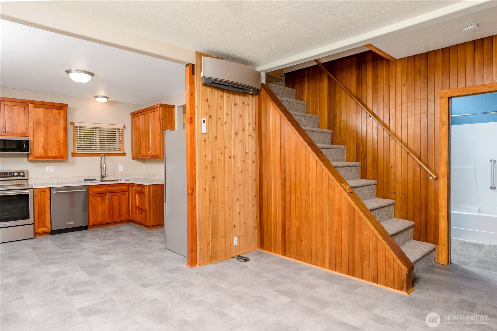 903 S Valley Street , Port Angeles, WA 98362