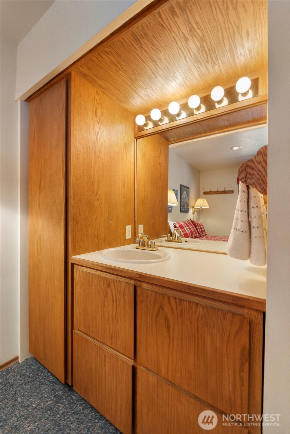 33613 E Crystal Mountain Boulevard #524, Enumclaw, WA 98022